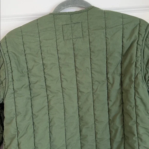 Everlane Green Utility Jacket with Quilted Design - Picture 9 of 9